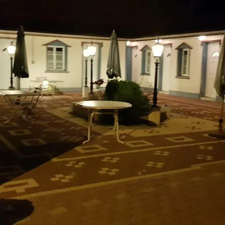 فندق Logis - & Restaurant 