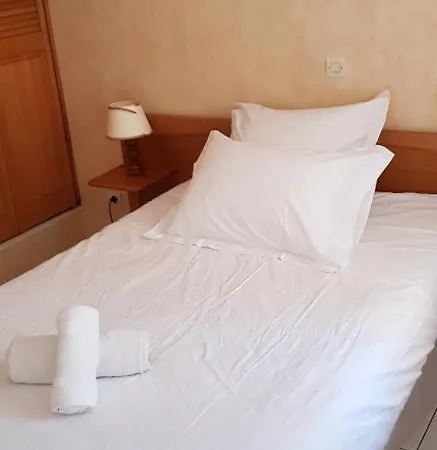 ホテル Logis - & Restaurant 