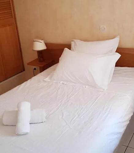 Hotel Logis - & Restaurant 